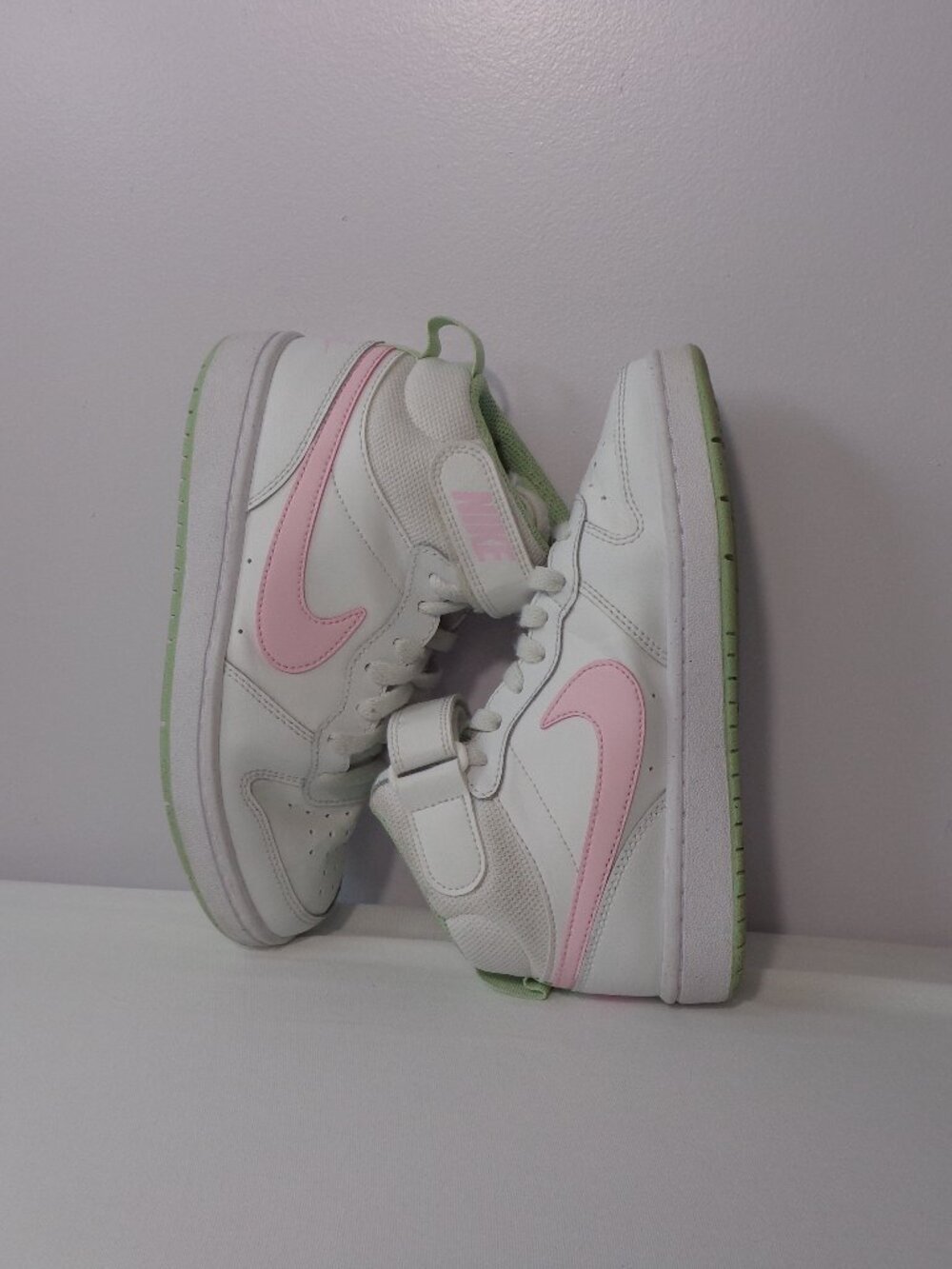 Nike Court Borough Mid 2 (GS) White Pink Green Glaze CD7782-111 Youths Size 3.5Y - Picture 3 of 8